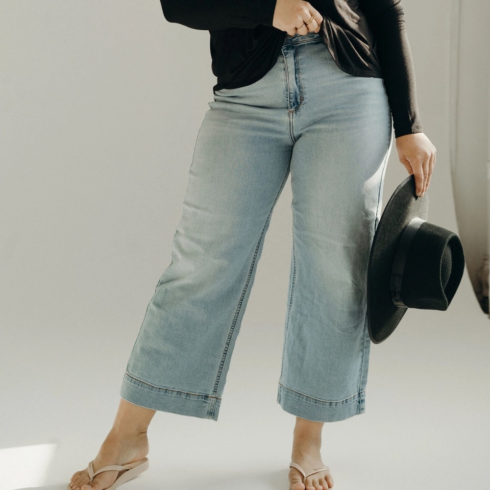 Carlyn Jean Los Angeles Mer Jeans